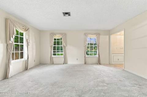 655 Woodbridge Drive, Melbourne FL - photo 15 of 83