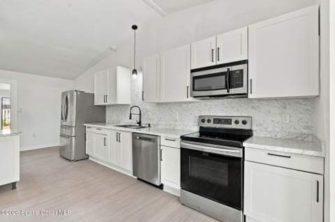 711 Kempten Street, Palm Bay FL - photo 21 of 56