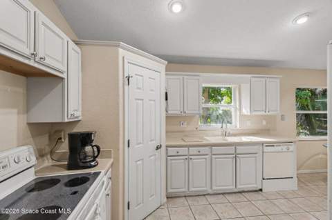 5612 Beach Elder Way, Melbourne Beach FL - photo 16 of 50