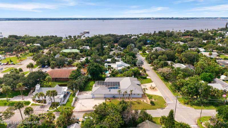 3 bedroom Single Family Residence at 501 Avenue A, Henry Whitings Melbourne Bch, Melbourne Beach — photo 4