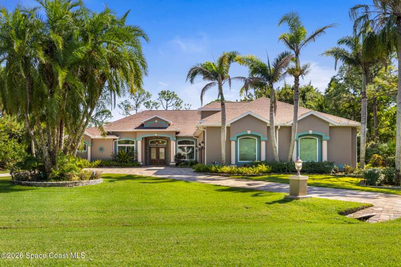 4 bedroom Single Family Residence at 5648 Cypress Creek Drive, Cypress Creek Subdivision Phase 1, Grant-Valkaria — photo 2