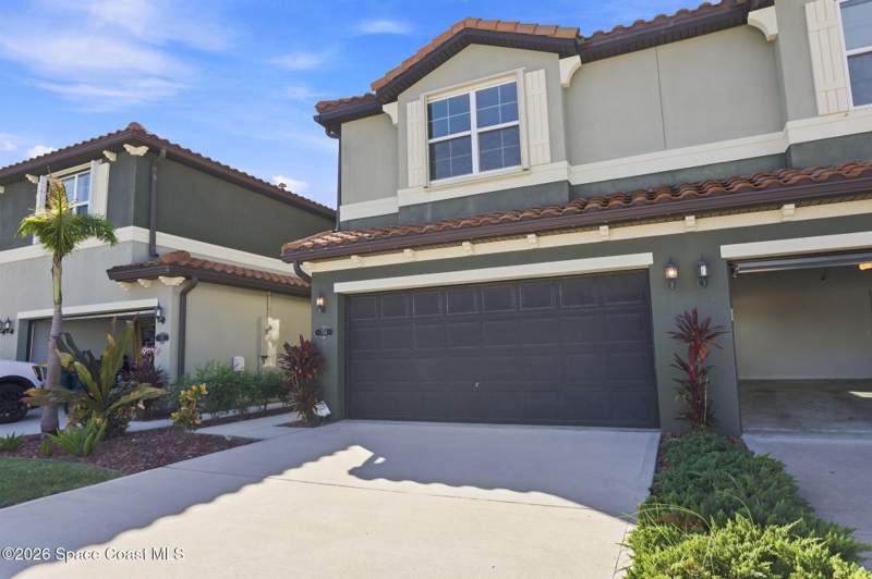 3 bedroom Townhouse at 756 Carlsbad Drive, Montecito Phase 2C, Satellite Beach — photo 3