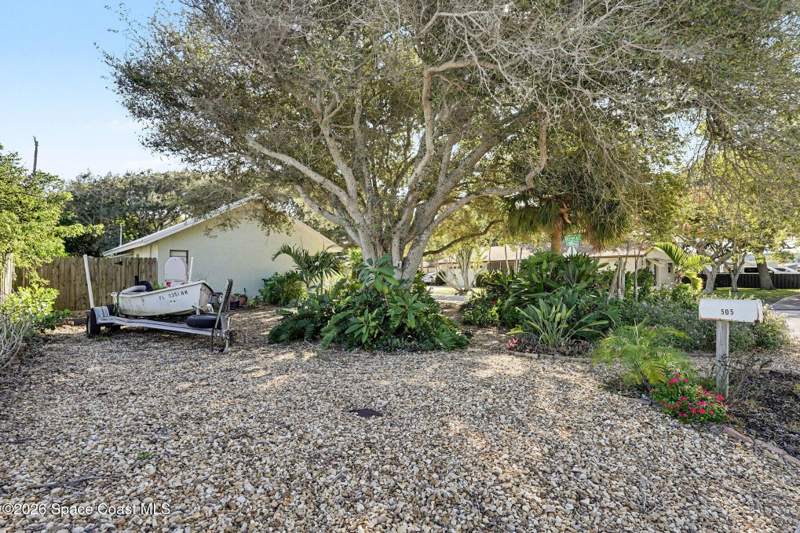 1 bedroom Single Family Residence at 505 Jefferson Avenue, Avon By The Sea, Cape Canaveral — photo 5