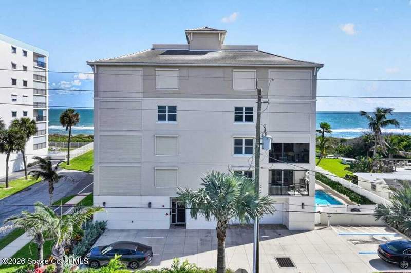 3 bedroom Condominium at 1915 S Atlantic Avenue #202, Cocoa Cabanas, Cocoa Beach — photo 3