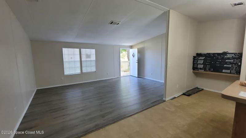 3 bedroom Manufactured Home at 3120 Kinsley Road, Oakwood Subd Sec A, Mims — photo 4