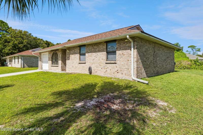 3 bedroom Single Family Residence at 1477 Talbott Street, Port Malabar Unit 16, Palm Bay — photo 2