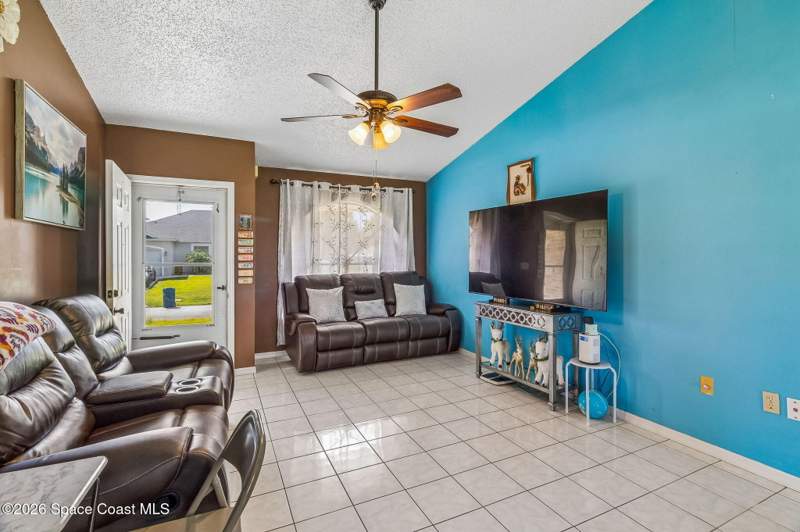 3 bedroom Single Family Residence at 1477 Talbott Street, Port Malabar Unit 16, Palm Bay — photo 4