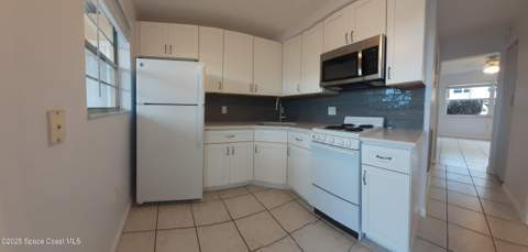 380 N Brevard Avenue #C-1, Cocoa Beach FL - photo 7 of 17