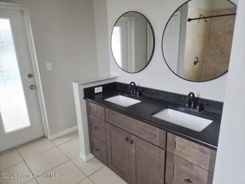 1052 Hutchins Street, Palm Bay FL - photo 9 of 19