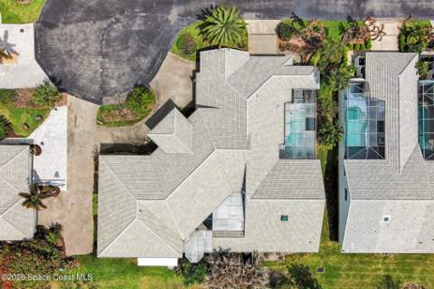 215 Glengarry Avenue, Melbourne Beach FL - photo 13 of 65