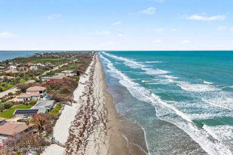 215 Glengarry Avenue, Melbourne Beach FL - photo 6 of 65