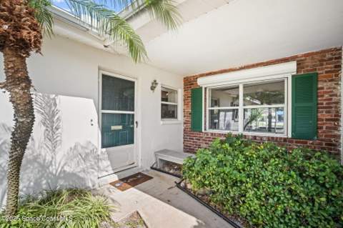 50 Westview Lane, Cocoa Beach FL - photo 9 of 63