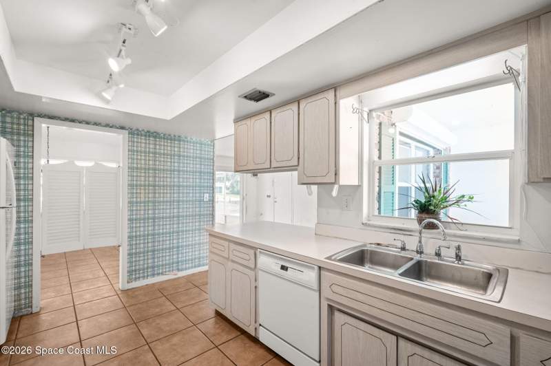 4 bedroom Single Family Residence at 50 Westview Lane, Surfside Estates Unit 2, Cocoa Beach — photo 5
