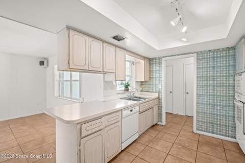 50 Westview Lane, Cocoa Beach FL - photo 13 of 63