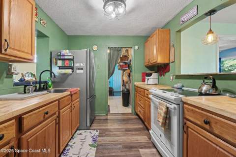 576 Imperial Avenue, Melbourne FL - photo 15 of 28