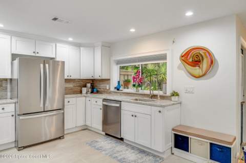 3184 Beach Winds Court, Melbourne Beach FL - photo 19 of 57