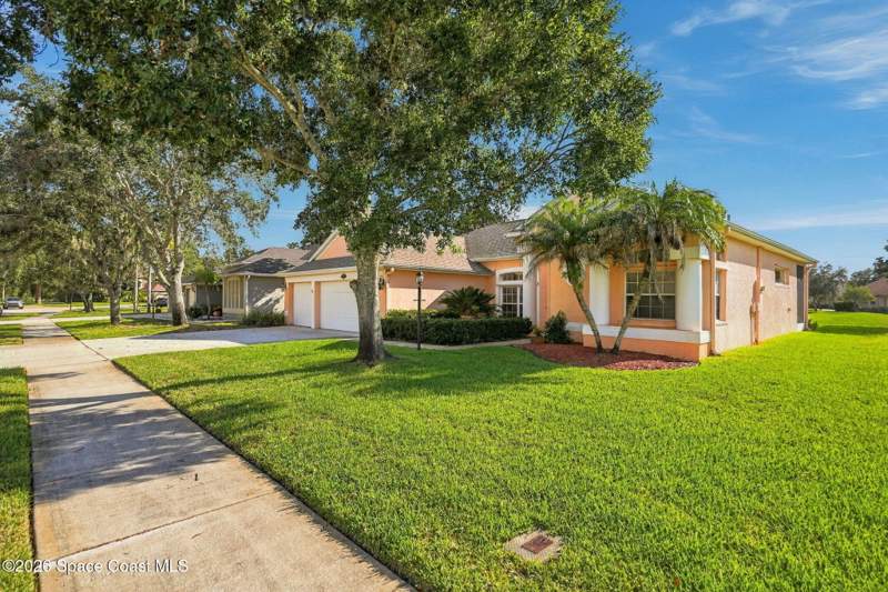 4 bedroom Single Family Residence at 1331 Cape Sable Drive, 1037 Pathfinder Way Condominium, Melbourne — photo 4