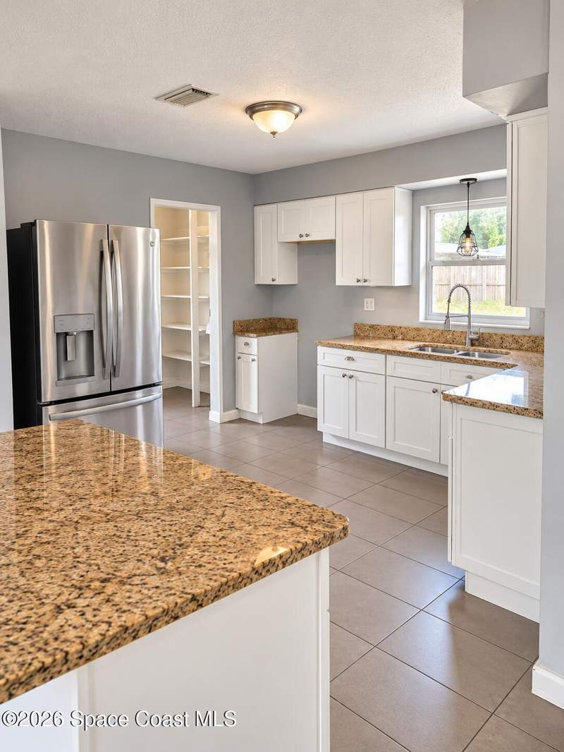 4 bedroom Single Family Residence at 507 Poinsettia Avenue, Highland Terrace No 1, Titusville — photo 4