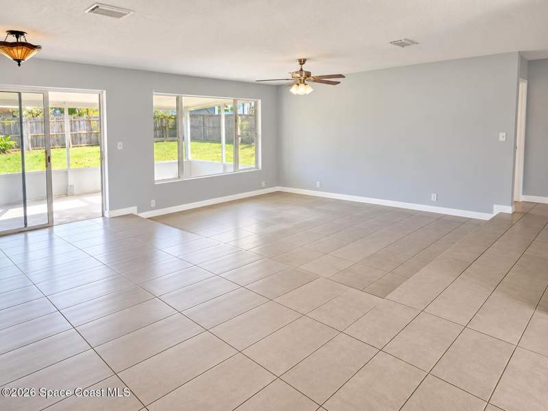 4 bedroom Single Family Residence at 507 Poinsettia Avenue, Highland Terrace No 1, Titusville — photo 2