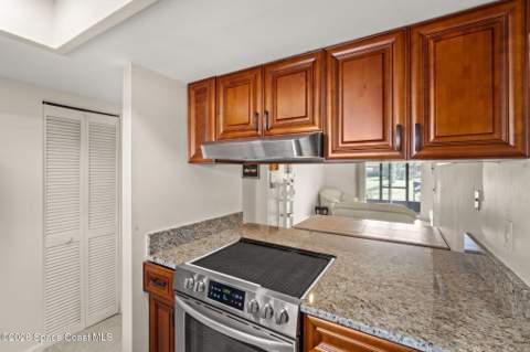 105 Bristol Lane, Melbourne FL - photo 9 of 21