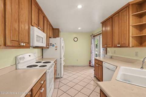 798 Hernandes Avenue, Palm Bay FL - photo 7 of 16