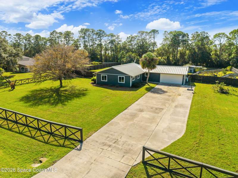 3 bedroom Single Family Residence at 3620 Wood Duck Drive, Quail Haven-Section 2, Mims — photo 4