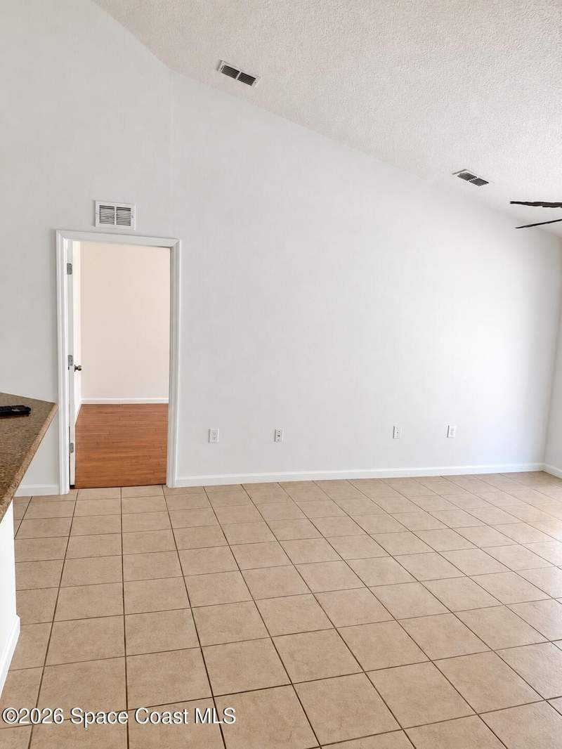 3 bedroom Single Family Residence at 284 SE Abernathy Circle, Replat of Holly Trace Bayside Lakes, Palm Bay — photo 5