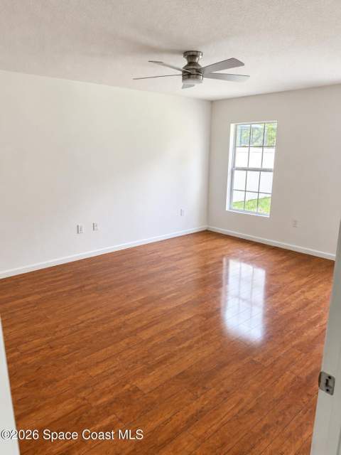 284 SE Abernathy Circle, Palm Bay FL - photo 6 of 9