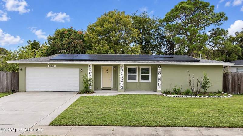 3 bedroom Single Family Residence at 1890 White Sands Drive, Whispering Hills Country Club Ests Sec 3, Titusville — photo 2