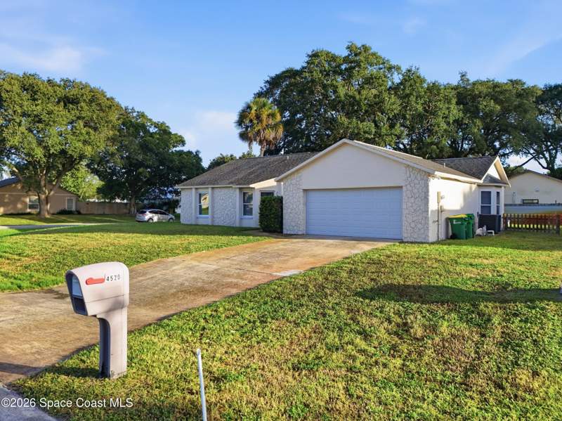 3 bedroom Single Family Residence at 4520 Sir Page Lane, Sherwood Estates, Titusville — photo 3