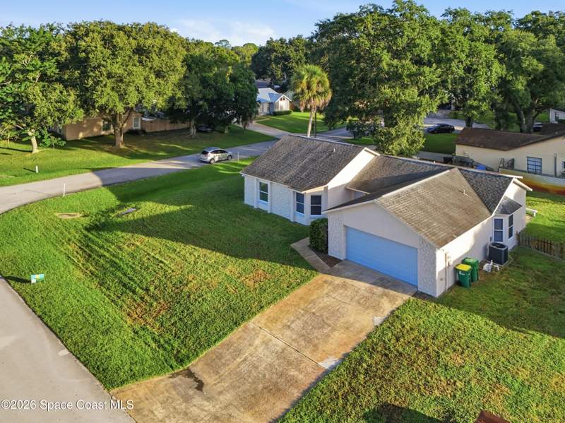 3 bedroom Single Family Residence at 4520 Sir Page Lane, Sherwood Estates, Titusville — photo 4
