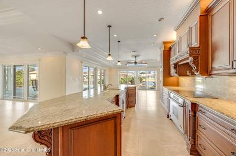 278 Hiawatha Way, Melbourne Beach FL - photo 17 of 56