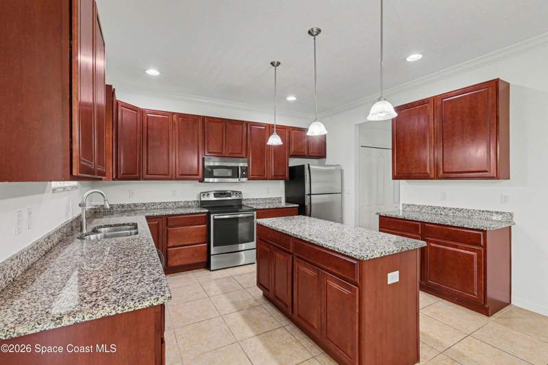6 bedroom Single Family Residence at 580 L M Davey Lane, Arbor Woods, Titusville — photo 5