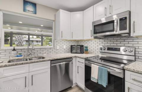 4425 Stuart Avenue, Titusville FL - photo 8 of 31