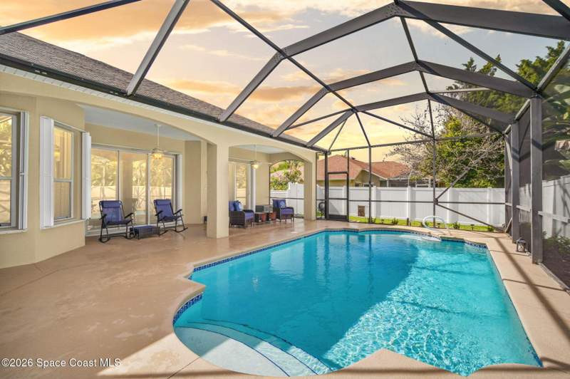4 bedroom Single Family Residence at 874 Woodbine Drive, Bridgewater Phase 2, Merritt Island — photo 2