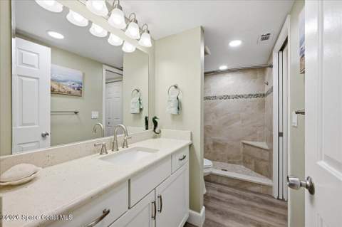 401 Jimmy Buffett Mem Highway #122, Satellite Beach FL - photo 16 of 28