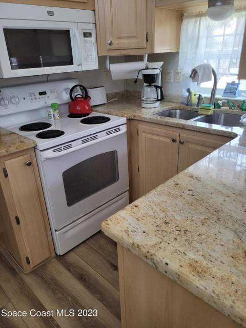 3382 Dockside Lane, Melbourne Beach FL - photo 6 of 26