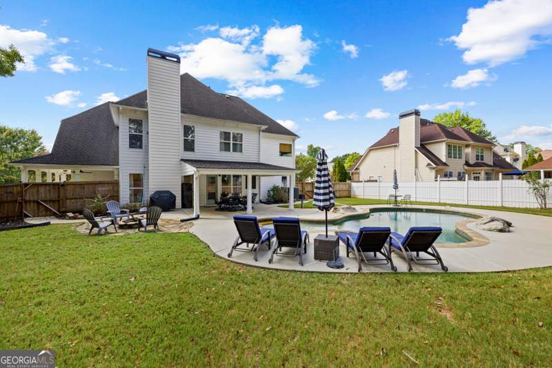 5 bedroom Single Family Residence at 260 Lake Forest Drive, Summergrove, Newnan — photo 3