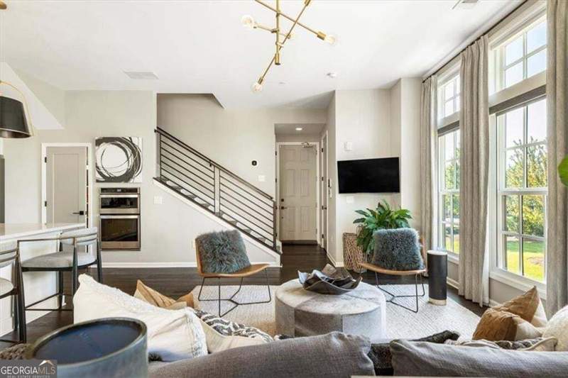 1 bedroom Townhouse at 201 Britten Pass, Serenade, Alpharetta — photo 4