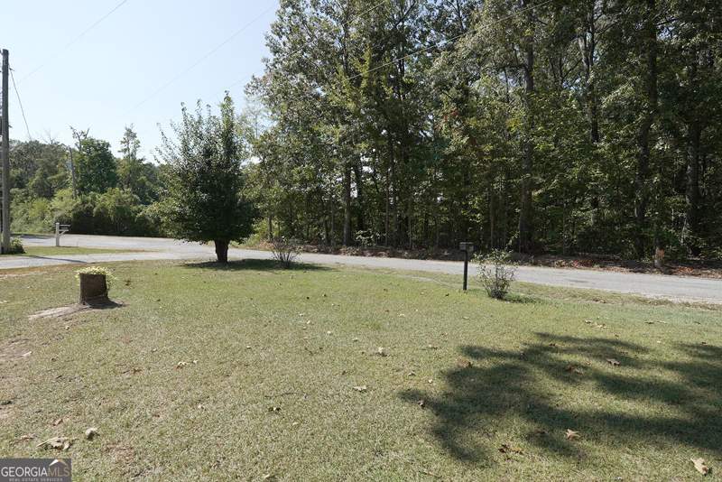 3 bedroom Manufactured Home,Single Family Residence at 4030 Oak Drive, Hidden Point, Cedar Bluff — photo 3
