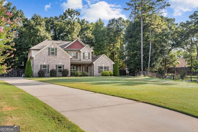 5 bedroom Single Family Residence at 129 Coldwater Creek Drive, COLDWATER CREEK, Mcdonough — photo 2