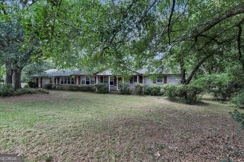 3 bedroom Single Family Residence at 2380 Keys Ferry Road, None, Jackson — photo 4