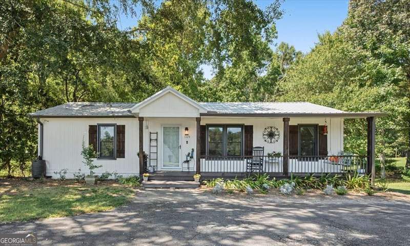 3 bedroom Single Family Residence at 149 Holder Rd, none, Dallas — photo 1