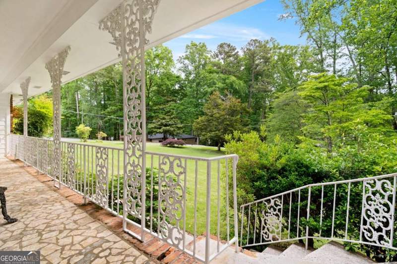 3 bedroom Single Family Residence at 4670 Windsor Drive, Surrey Hills, Smyrna — photo 5