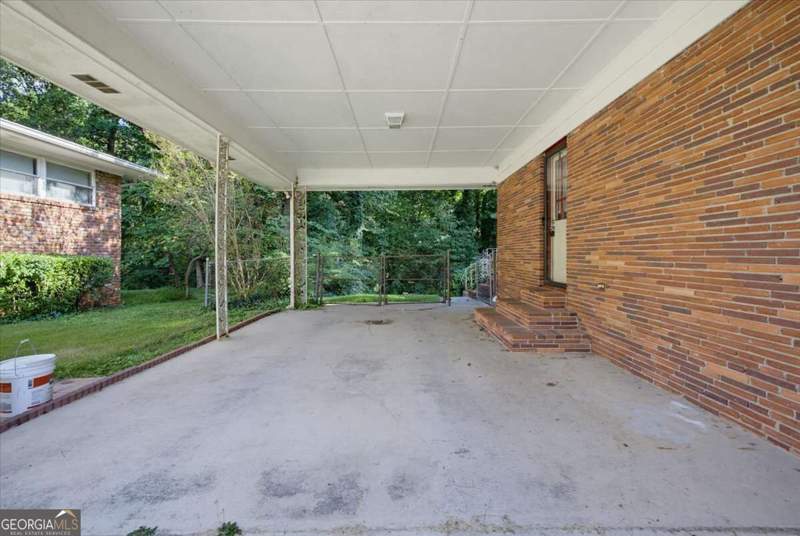 4 bedroom Single Family Residence at 2972 Arrowood Drive, Arrowood Drive Ext Sub, East Point — photo 3