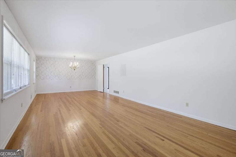 4 bedroom Single Family Residence at 2972 Arrowood Drive, Arrowood Drive Ext Sub, East Point — photo 5