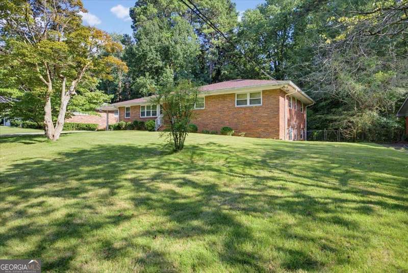 4 bedroom Single Family Residence at 2972 Arrowood Drive, Arrowood Drive Ext Sub, East Point — photo 4