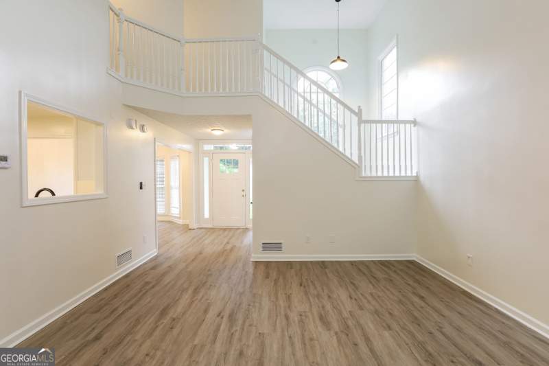 5 bedroom Single Family Residence at 85 Valleyside Drive, Evans Mill, Dallas — photo 3