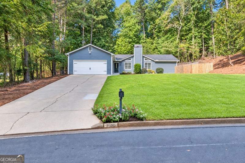 3 bedroom Single Family Residence at 3900 Maple Wood Trail, Vance Crossing, Buford — photo 2