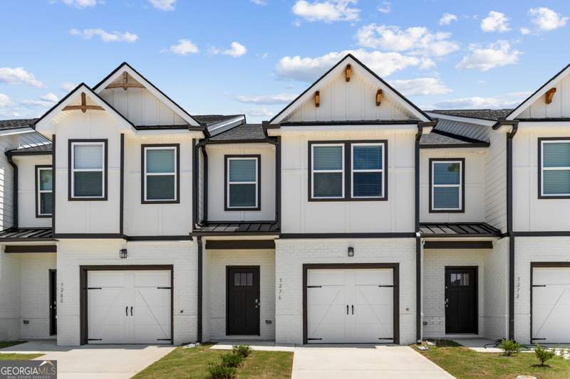 3 bedroom Townhouse at 5188 MUNDY Grove Lane, The Grove at Mundy Mill, Gainesville — photo 2
